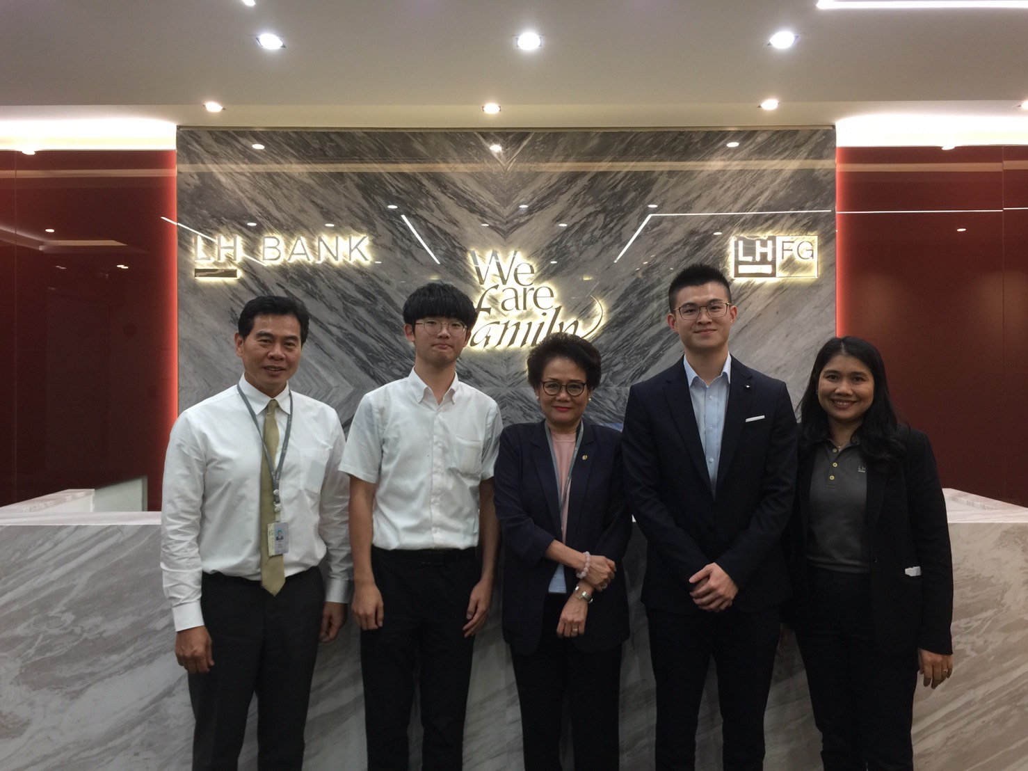 Read more about the article Internship at LH bank, Thailand